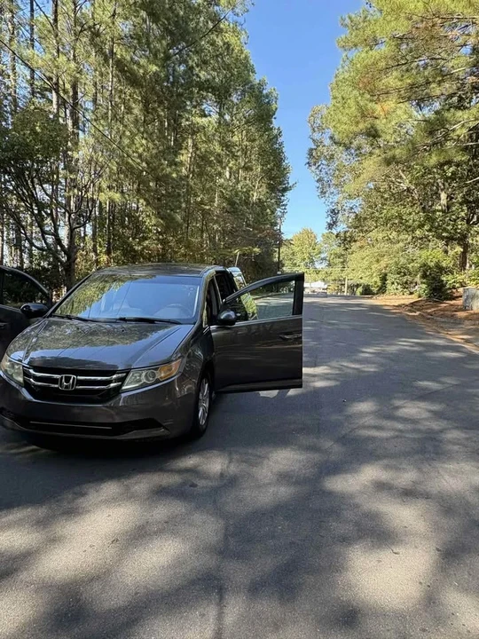 2015 Honda Odyssey - Image 12 of 16