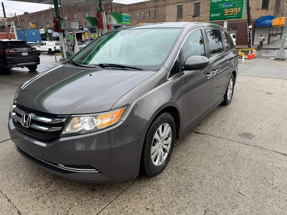 2015 Honda Odyssey - Image 2 of 19
