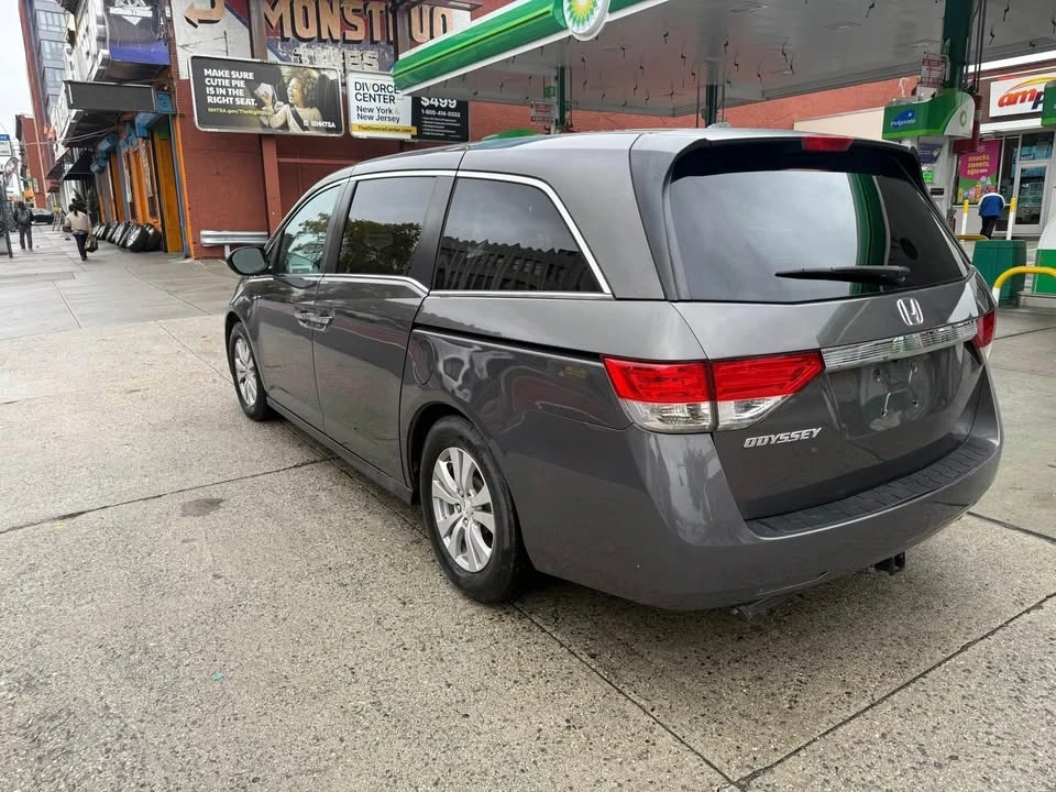 2015 Honda Odyssey - Image 6 of 19