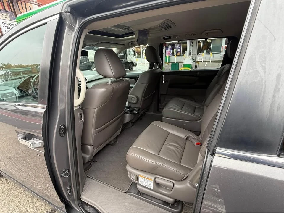 2015 Honda Odyssey - Image 13 of 19