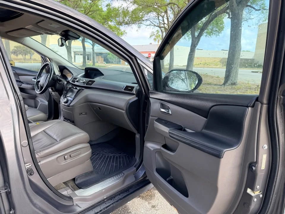 2015 Honda Odyssey - Image 14 of 20
