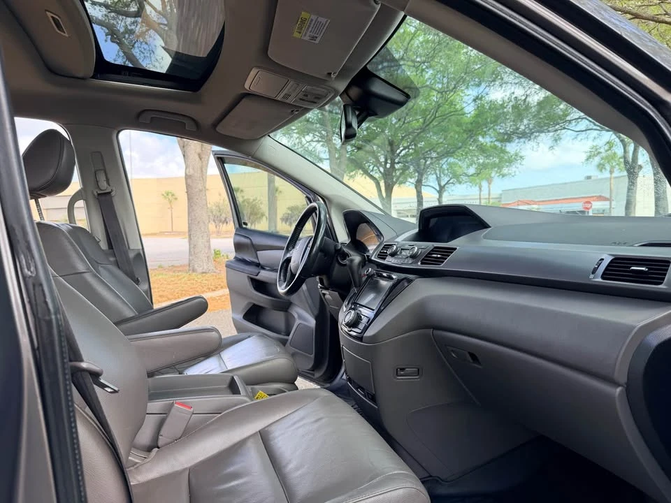2015 Honda Odyssey - Image 13 of 20