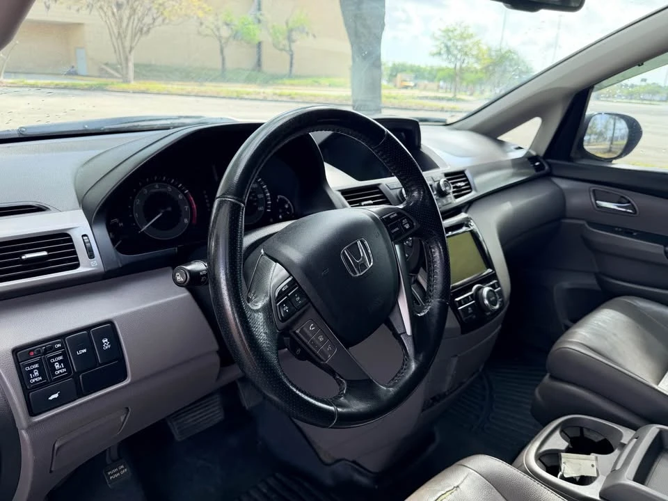 2015 Honda Odyssey - Image 8 of 20