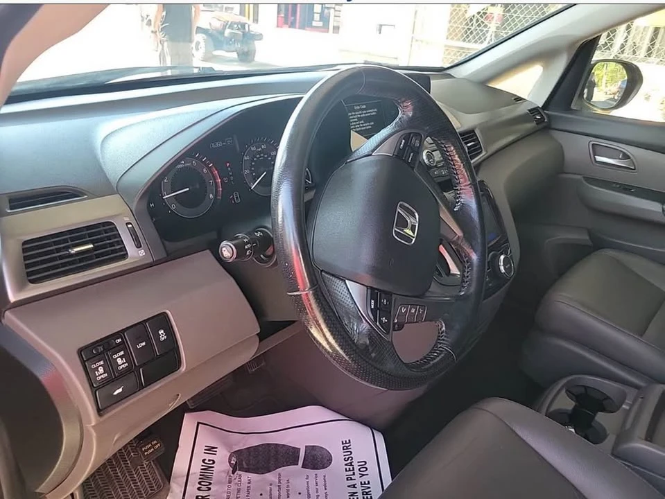 2015 Honda Odyssey - Image 7 of 13