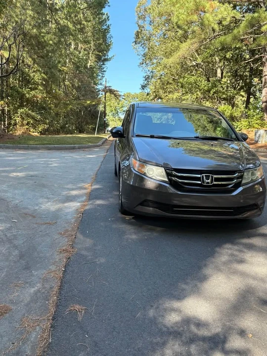 2015 Honda Odyssey - Image 2 of 17