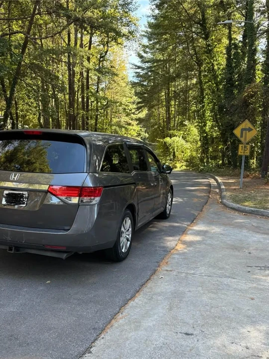 2015 Honda Odyssey - Image 11 of 17
