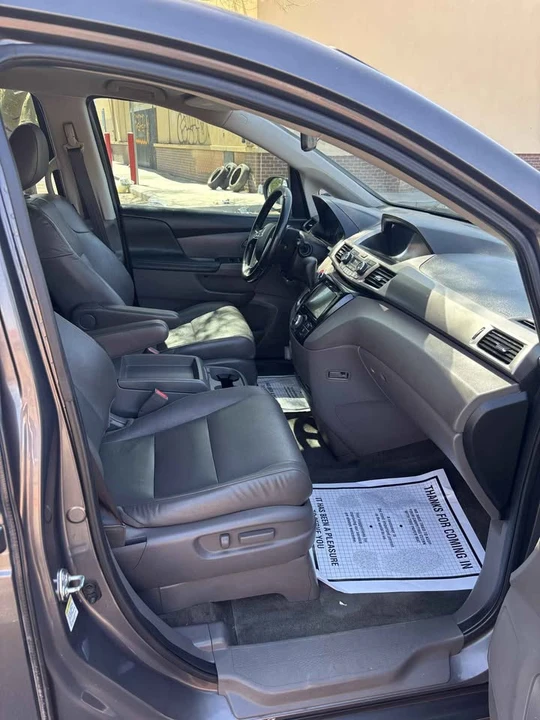 2015 Honda Odyssey - Image 9 of 12