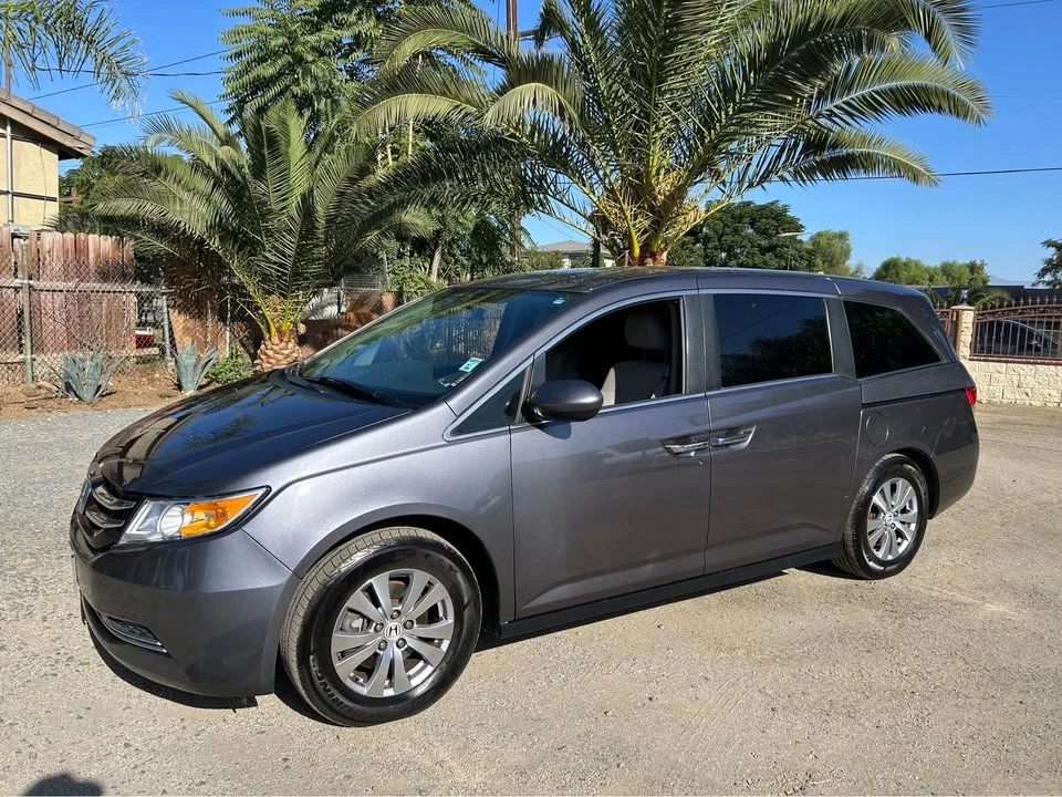 2015 Honda Odyssey - Image 2 of 7
