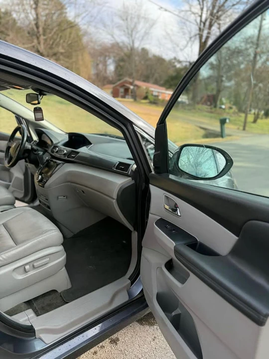 2015 Honda Odyssey - Image 11 of 17