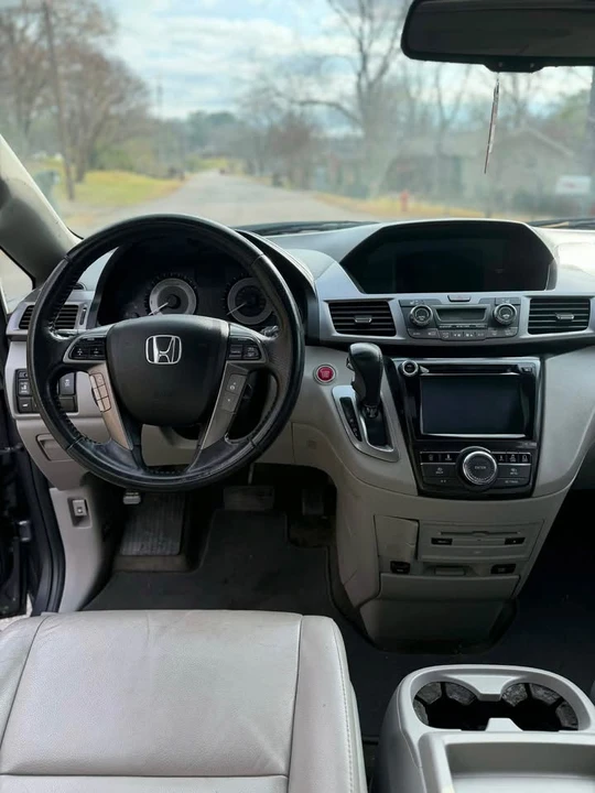 2015 Honda Odyssey - Image 7 of 17