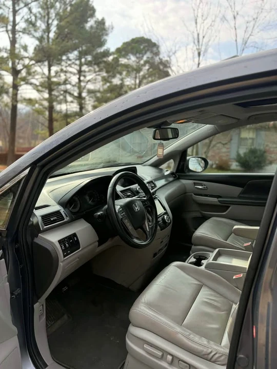 2015 Honda Odyssey - Image 14 of 17