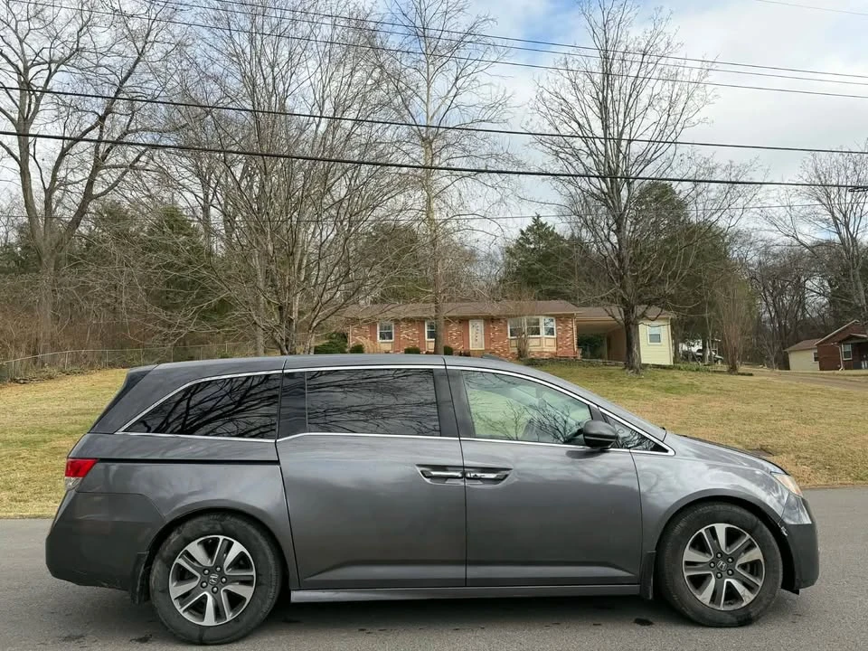 2015 Honda Odyssey - Image 3 of 17