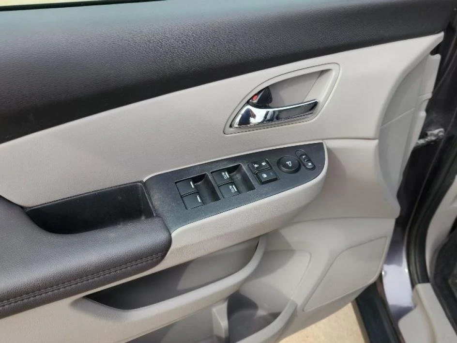 2015 Honda Odyssey - Image 14 of 14