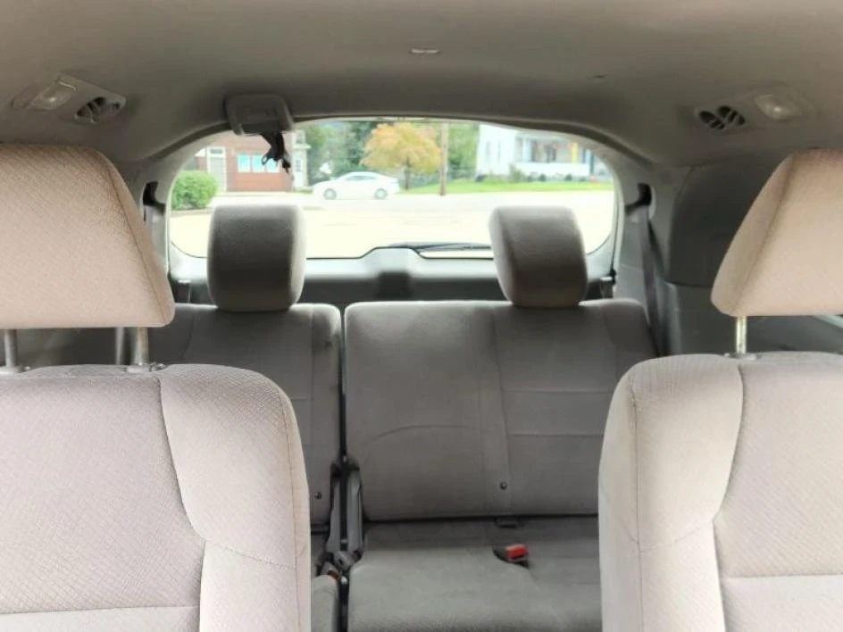 2015 Honda Odyssey - Image 11 of 14