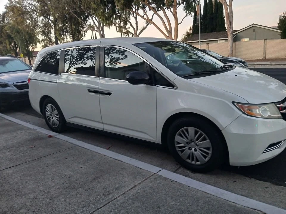 2015 Honda Odyssey - Image 3 of 7