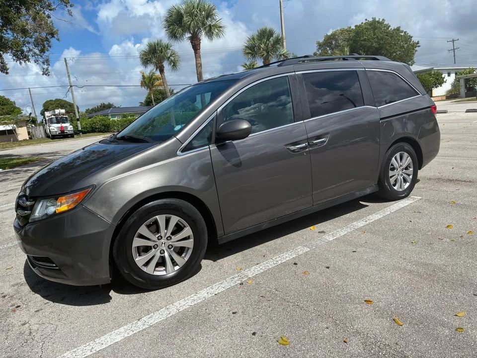 2015 Honda Odyssey - Image 8 of 13