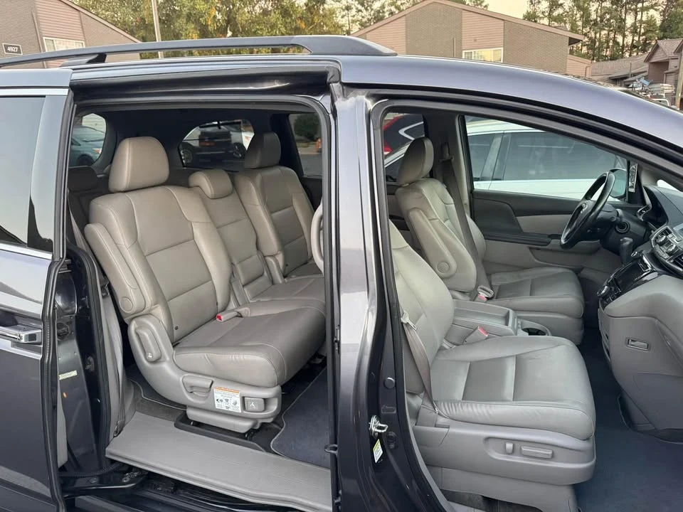 2015 Honda Odyssey - Image 9 of 10
