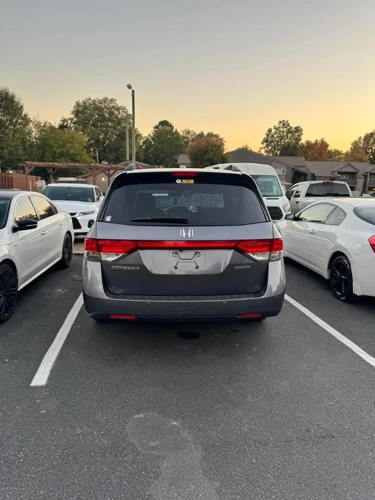 2015 Honda Odyssey - Image 3 of 10