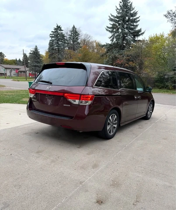 2015 Honda Odyssey - Image 8 of 14