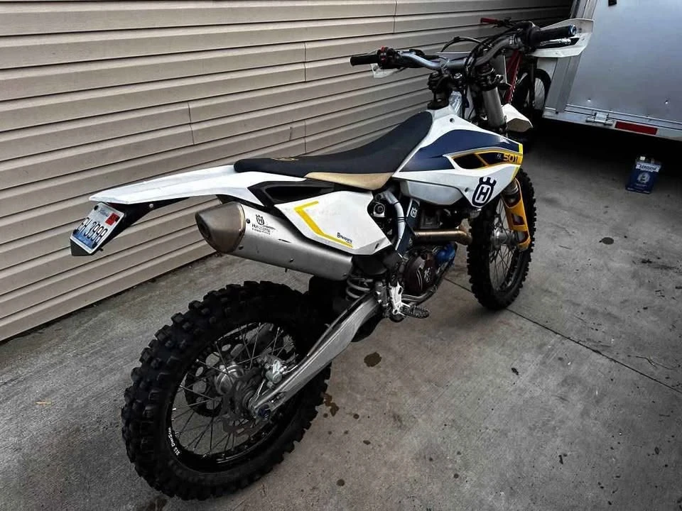 2015 Husqvarna - Image 2 of 7