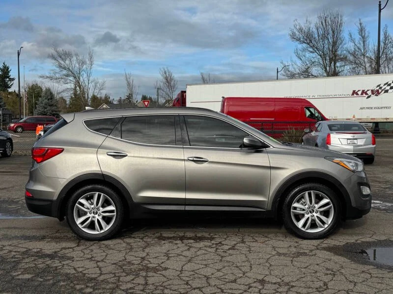 2015 Hyundai Santa Fe - Image 12 of 19