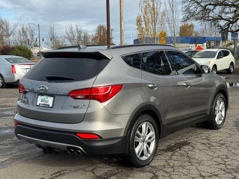 2015 Hyundai Santa Fe - Image 11 of 19