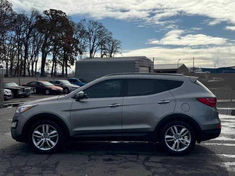2015 Hyundai Santa Fe - Image 8 of 19