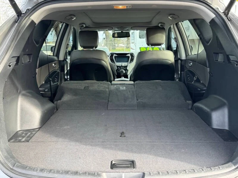 2015 Hyundai Santa Fe - Image 15 of 19