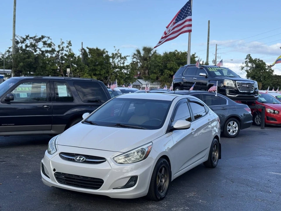 2015 Hyundai Accent - Image 3 of 12