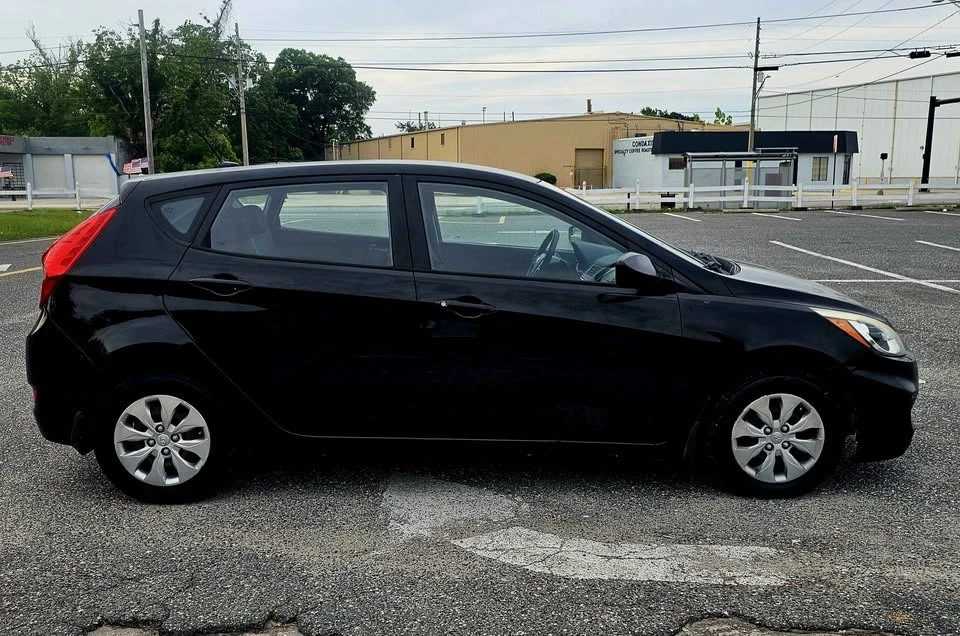 2015 Hyundai Accent - Image 2 of 8