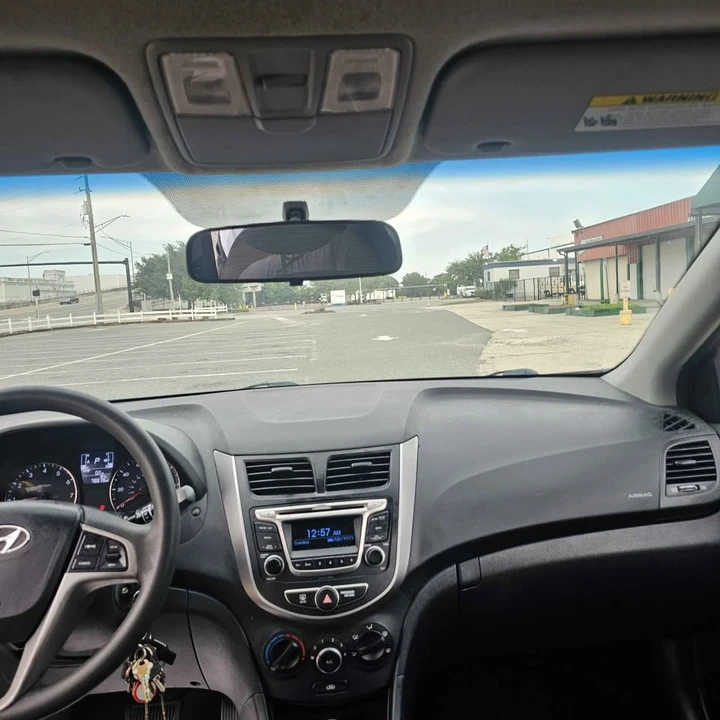 2015 Hyundai Accent - Image 6 of 8
