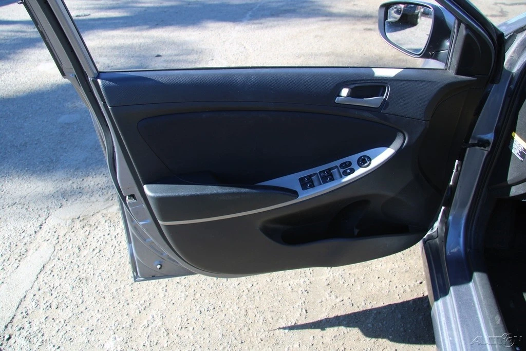 2015 Hyundai Accent - Image 10 of 21
