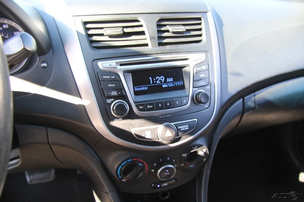 2015 Hyundai Accent - Image 15 of 21