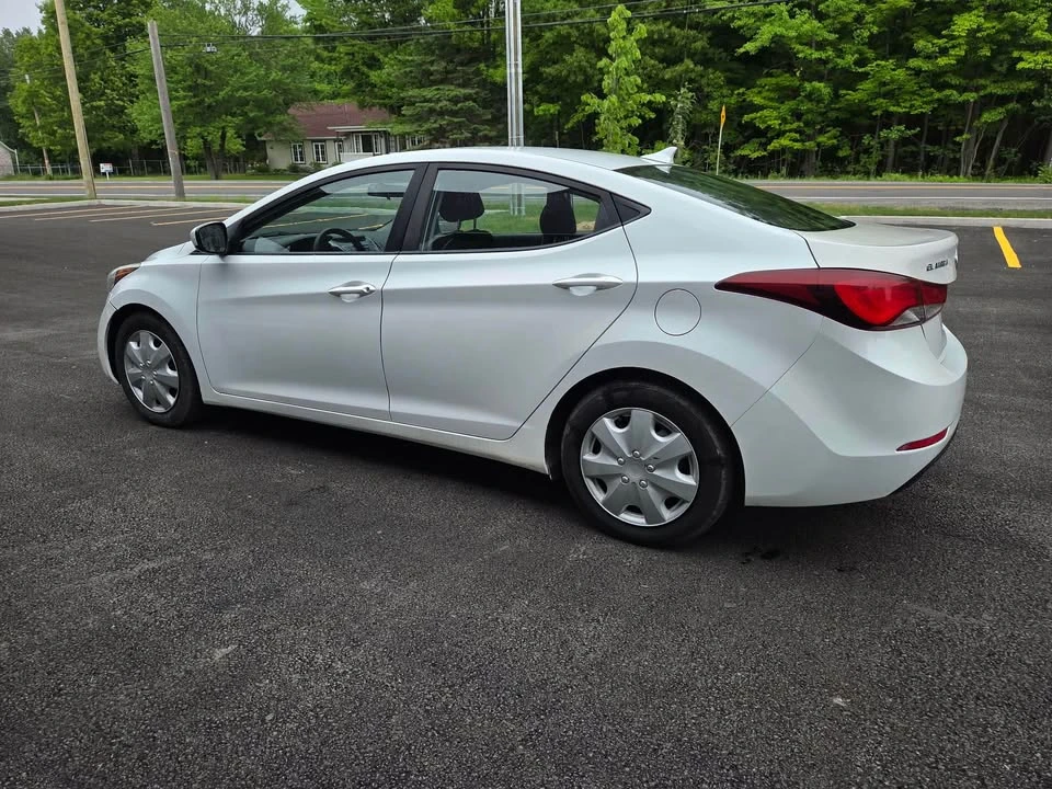 2015 Hyundai Elantra - Image 5 of 20