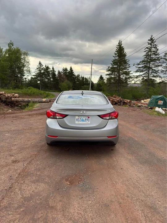 2015 Hyundai Elantra - Image 4 of 6