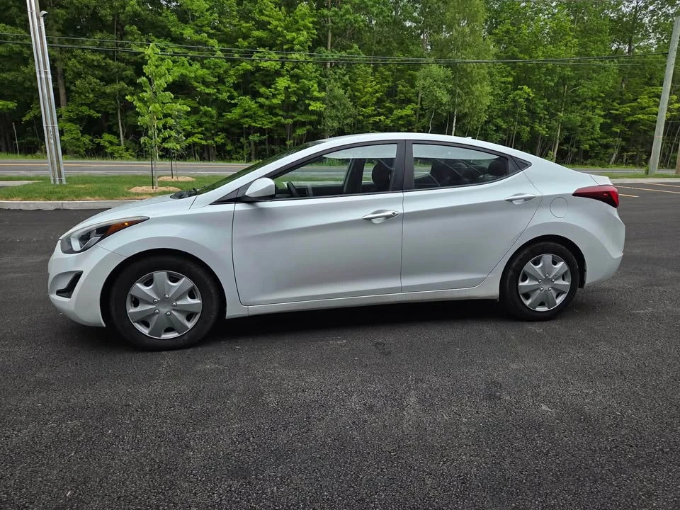 2015 Hyundai Elantra - Image 3 of 20