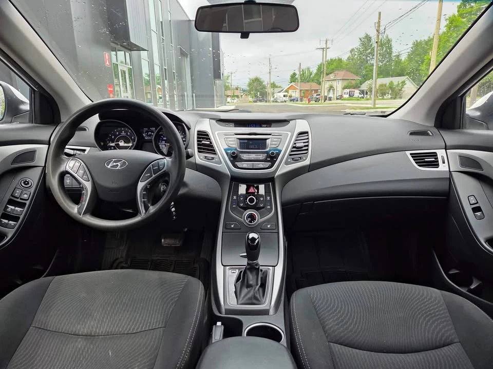2015 Hyundai Elantra - Image 16 of 20