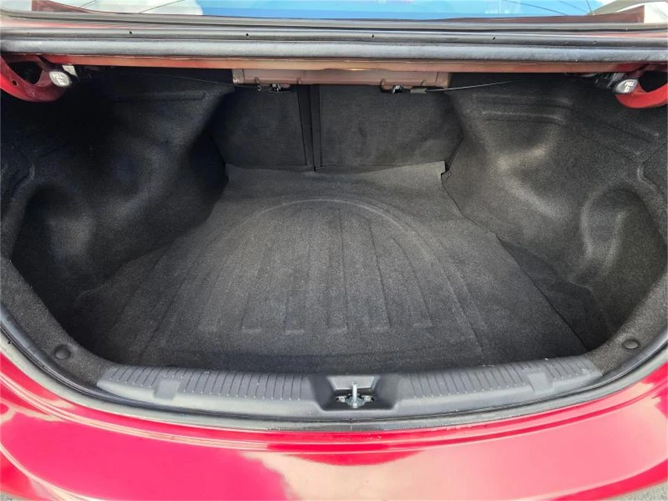 2015 Hyundai Elantra - Image 16 of 20