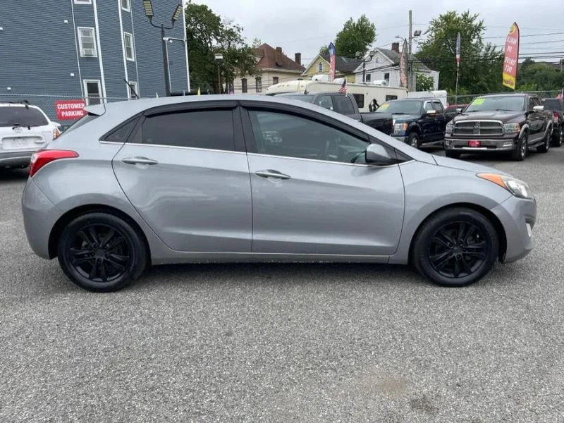 2015 Hyundai Elantra - Image 8 of 12