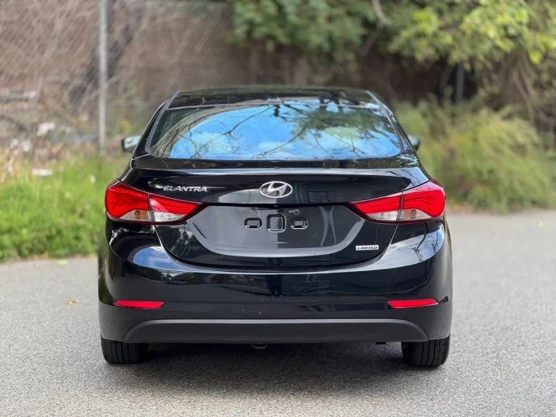 2015 Hyundai Elantra - Image 7 of 12