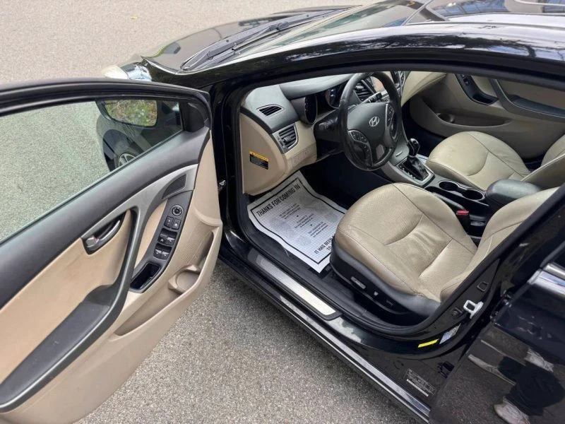 2015 Hyundai Elantra - Image 10 of 12