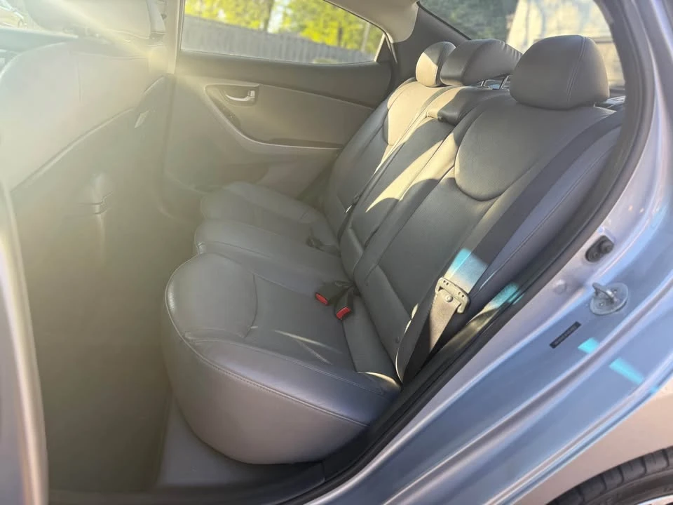 2015 Hyundai Elantra - Image 12 of 20