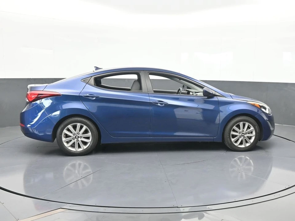2015 Hyundai Elantra - Image 7 of 12
