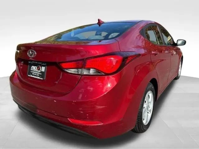 2015 Hyundai Elantra - Image 7 of 12