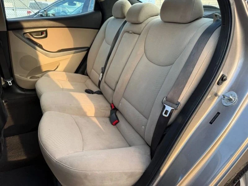 2015 Hyundai Elantra - Image 11 of 12