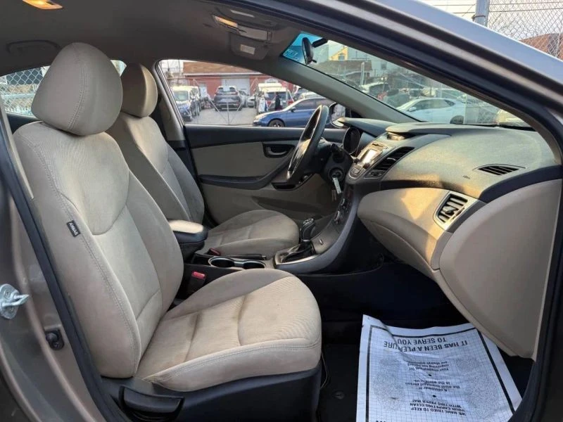 2015 Hyundai Elantra - Image 10 of 12