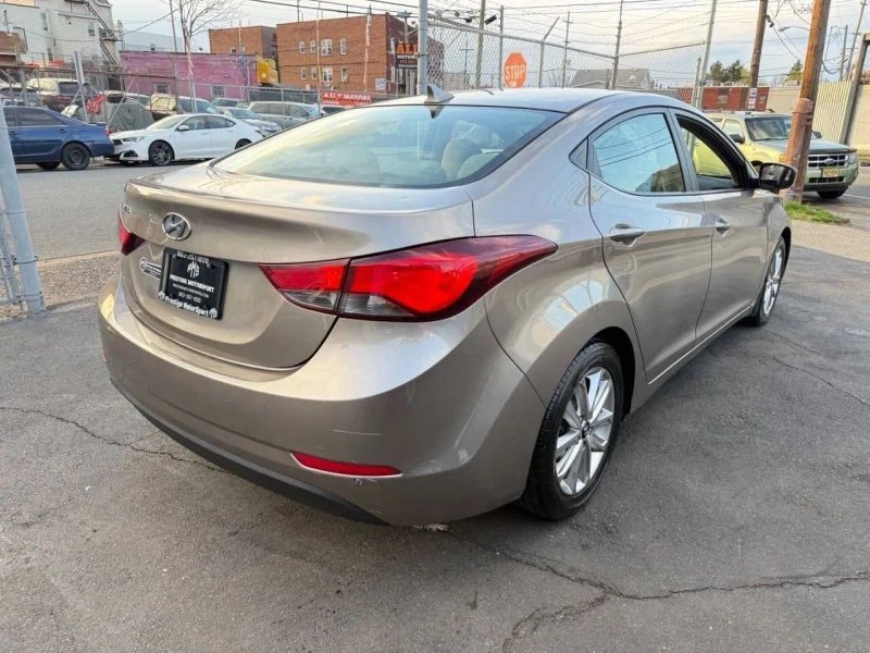 2015 Hyundai Elantra - Image 5 of 12