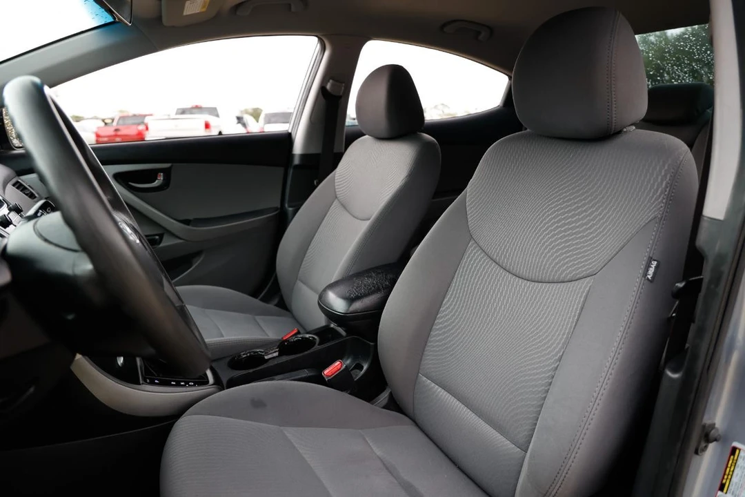 2015 Hyundai Elantra - Image 6 of 21