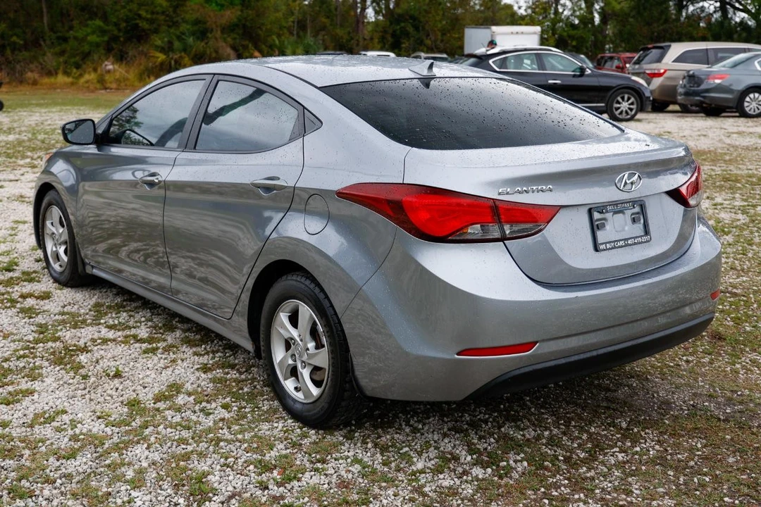 2015 Hyundai Elantra - Image 5 of 21