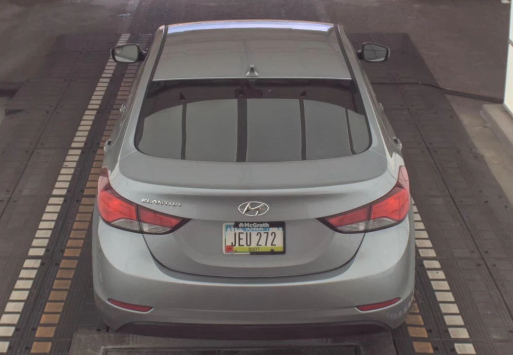 2015 Hyundai Elantra - Image 6 of 12